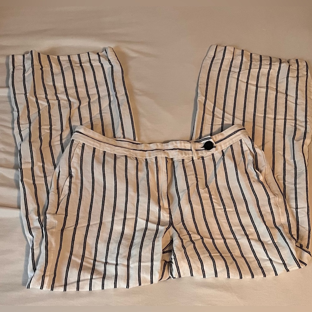 Wide-leg Flowy Pants!